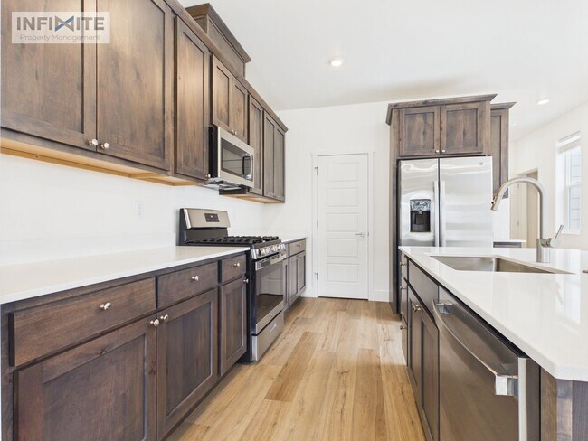 Foto del edificio - 4901 Harvest Pkwy