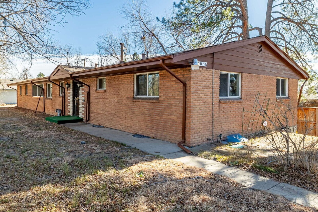 Great 3 Bed 3 Bath Hilltop Home for rent. - Great 3 Bed 3 Bath Hilltop Home for rent.