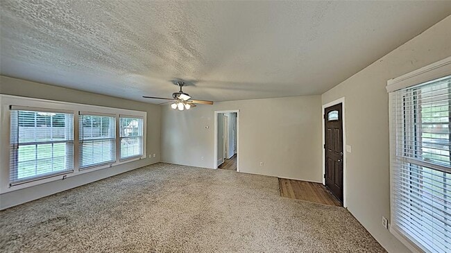 Building Photo - 2817 Clermont Pl
