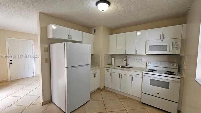 Foto del edificio - 1235 NW 6th St