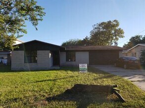 Building Photo - 112 Sutherland Dr