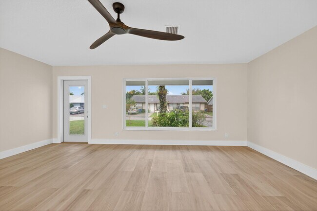 Foto del edificio - 8776 SE Sandy Ln