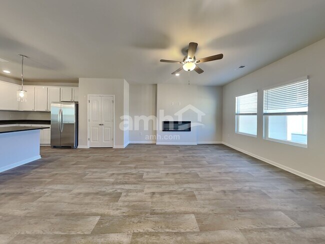 Foto del edificio - 3997 Zepelin Wy