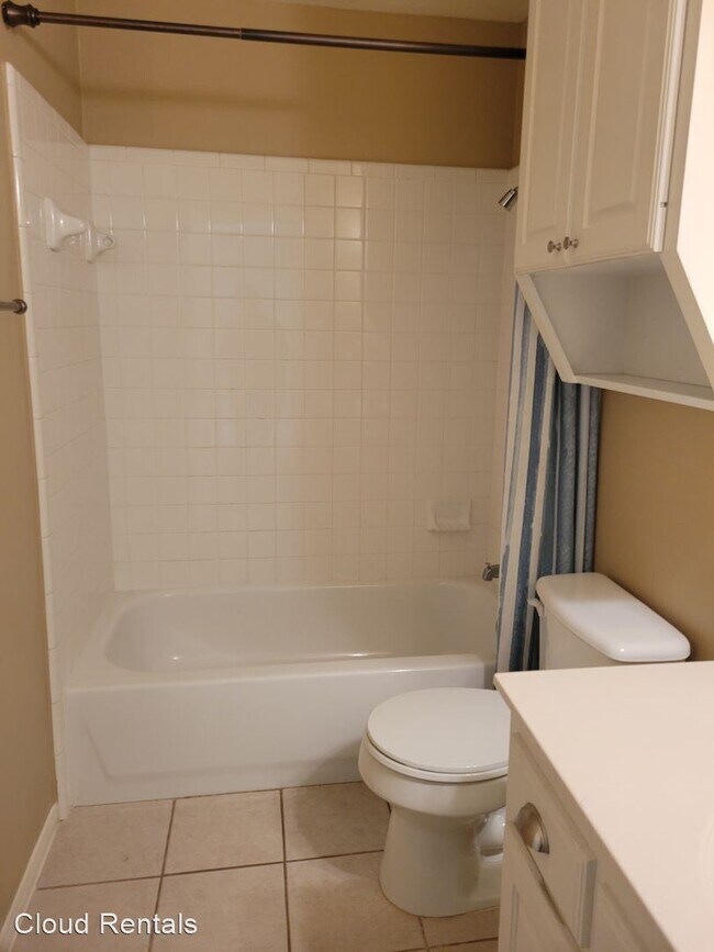 Building Photo - 4 br, 2.5 bath House - 1500 Mountain Laurel