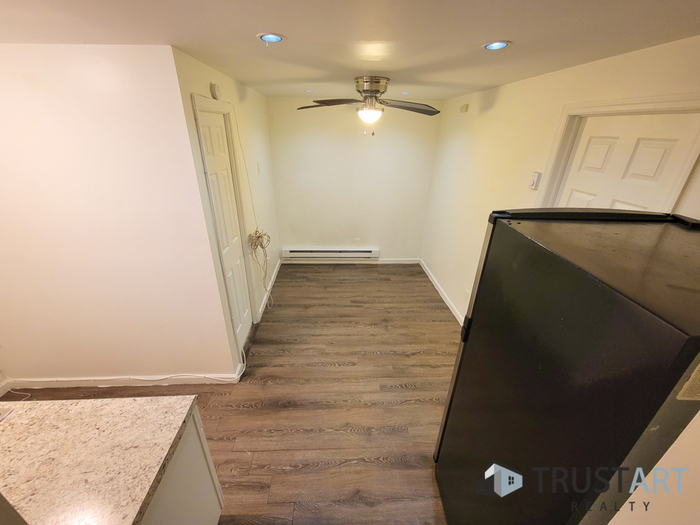 1 Bedroom apartment in Olney - House for Rent in Philadelphia, PA