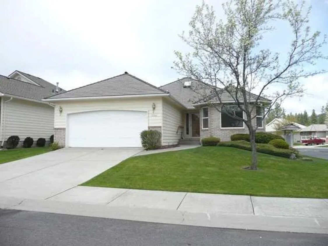 Primary Photo - 3 Bed 3 Bath Home in Desirable Latah Creek...