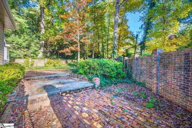 Building Photo - 36 Fernwood Ln