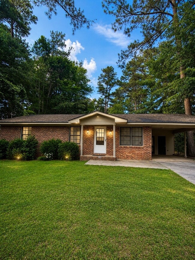 Building Photo - 307 Christopher Cir