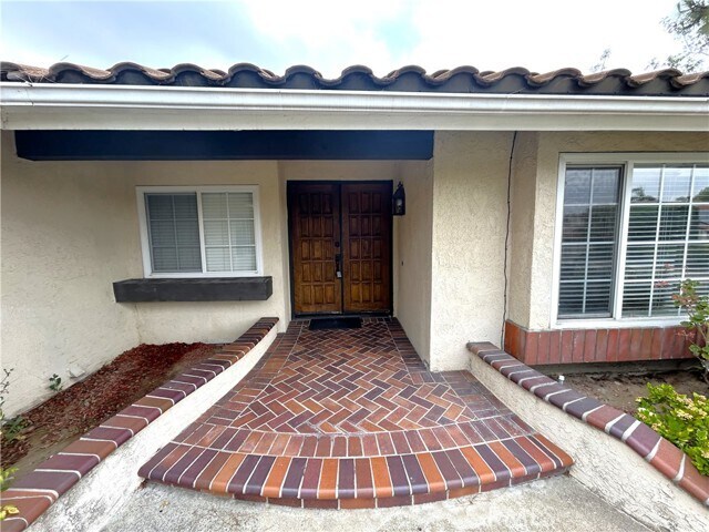 Foto del edificio - 904 Sky Meadow Pl