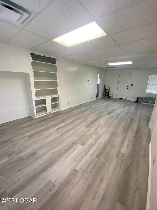 Building Photo - 1801 S Jackson Ave