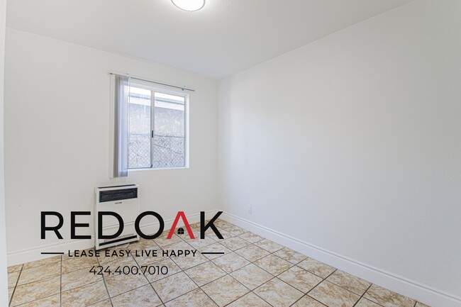 Foto del edificio - 1047 E New York St