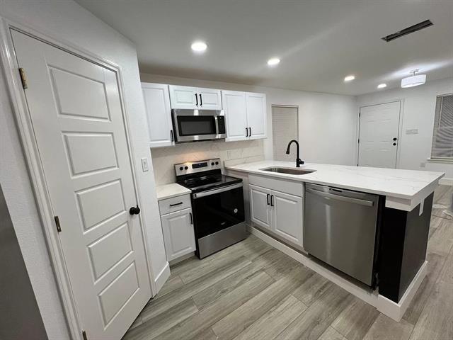 Foto del edificio - 1323 Claude St