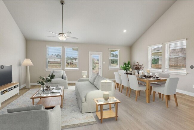 Building Photo - 2826 Duchess Dr