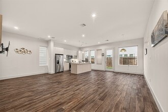Building Photo - 4418 Bora Bora Ln