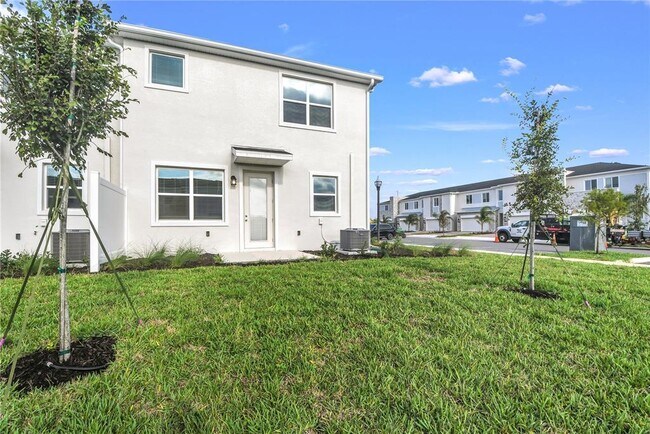 Building Photo - 105 Bogey Dr
