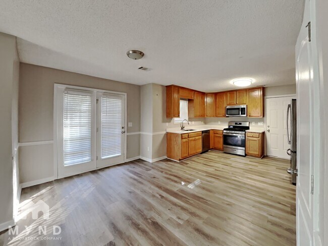 Foto del edificio - 203 Peachtree Glen Dr