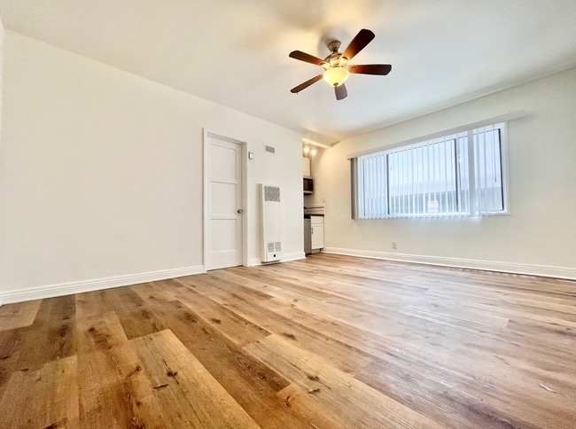 Building Photo - 2613 S Sepulveda Blvd Los Angeles, CA 90064