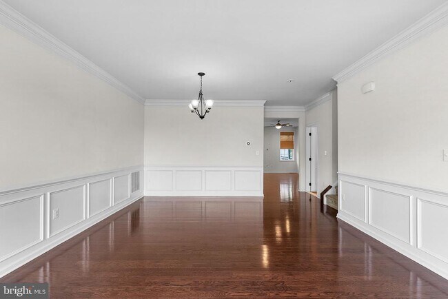 Building Photo - 23446 Colts Run Square