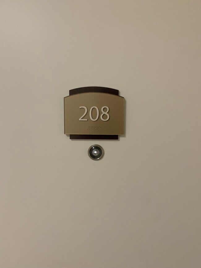 Enbtry Door - 440 Edgar Rd