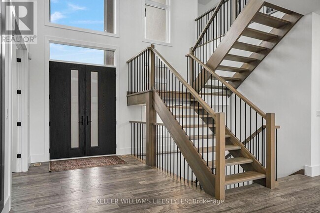 Photo du bâtiment - 7128 SIlver Creek Cir