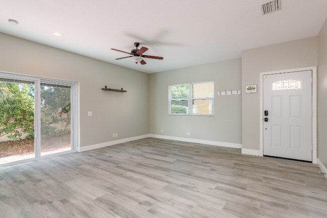 Building Photo - 193 Ashley Ct