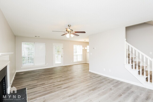 Building Photo - 707 Denver Ct
