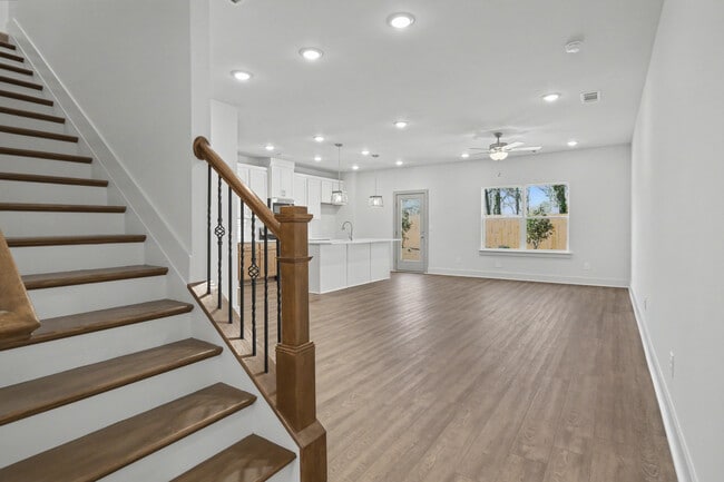 Building Photo - 4237 Fern River Trl