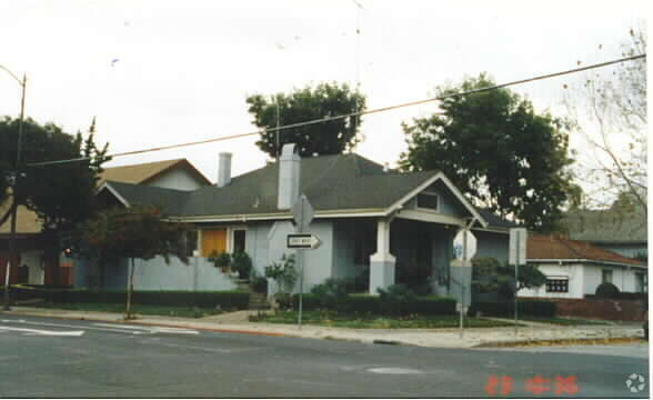 Foto del edificio - 3110 Dakan Ct