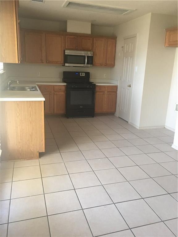 Foto del edificio - 14420 Lilley Brook Cove
