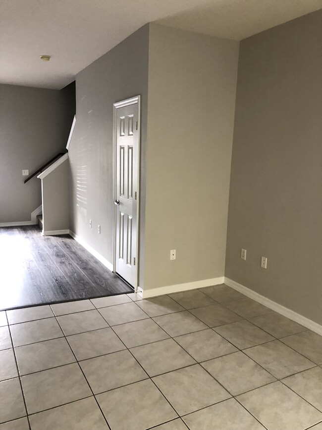 Building Photo - 7634 Plantation Cir