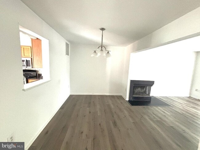 Building Photo - 6761 Jenny Leigh Ct