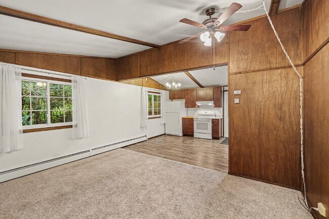 Foto del edificio - Peaceful Country Living | Spacious 3-Bed, 2-Bath Duplex $1600/month