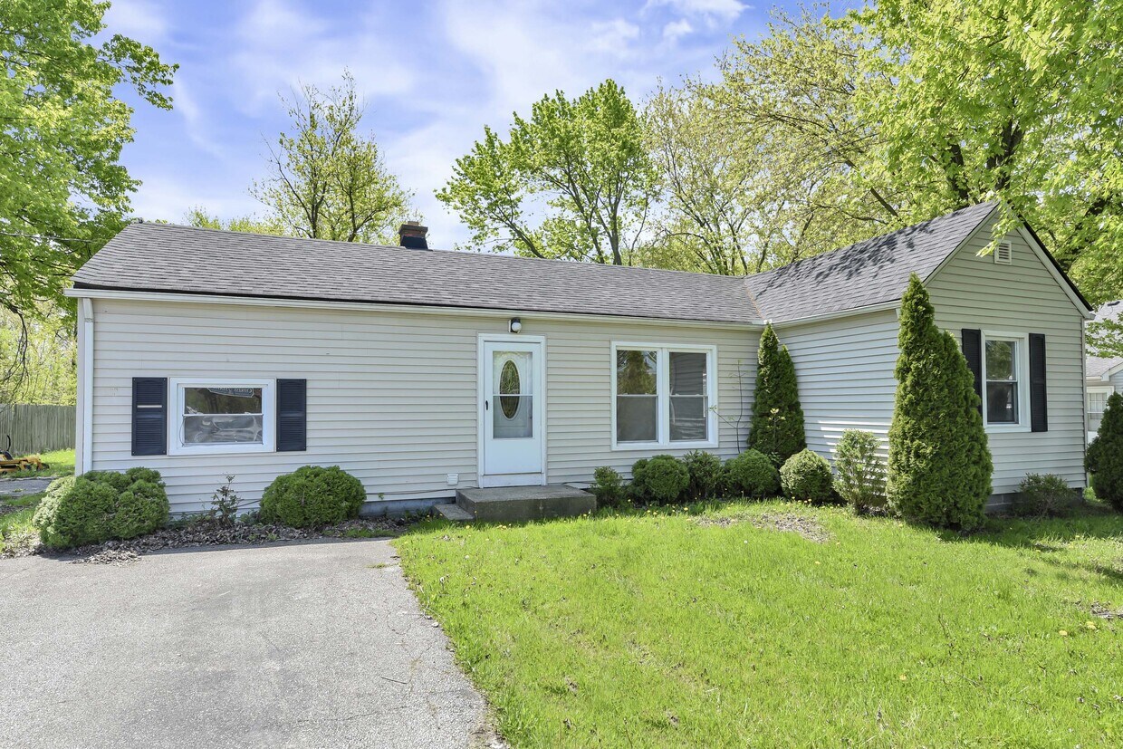 Primary Photo - 33031 Bagley Rd