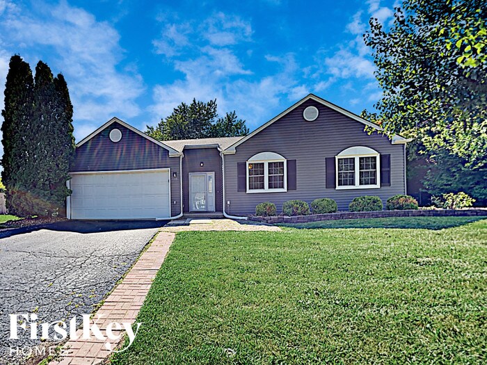Primary Photo - 869 Fieldside Ln