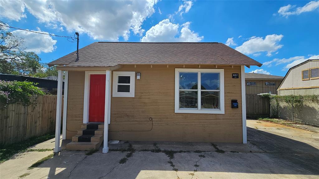 Primary Photo - 6206 Shadyview St