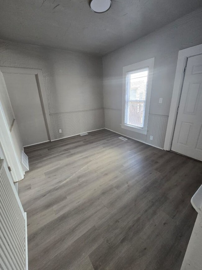 Foto del edificio - 716 Central St