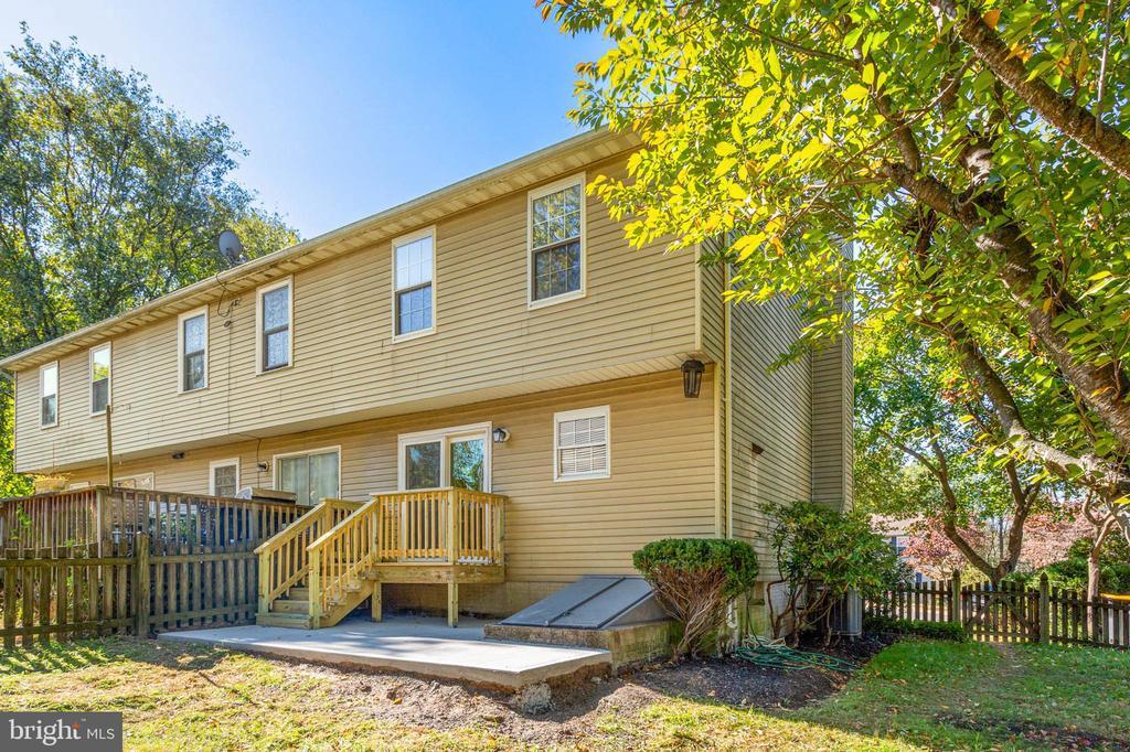 Primary Photo - 523 Bunker Hill Ct