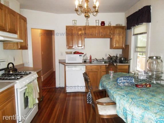 Primary Photo - 19 Turner St