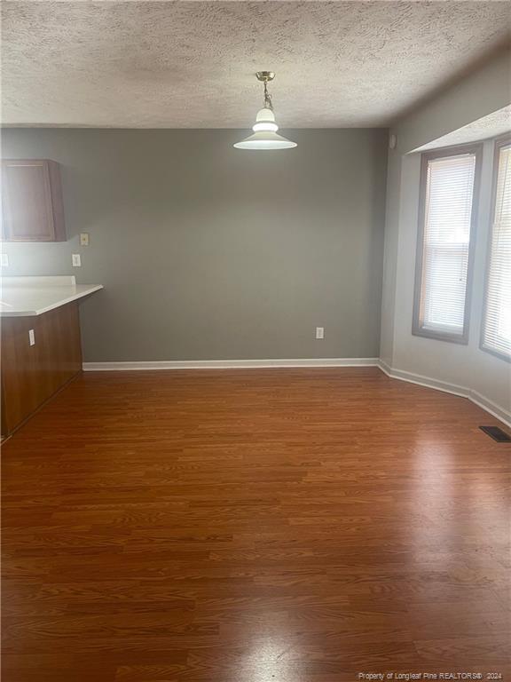 Building Photo - 448 Forrest Woods Dr