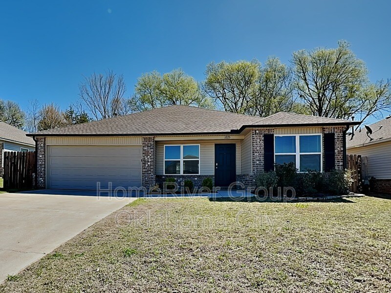 1225 Flint Way, Noble, OK 73068 House for Rent in Noble, OK