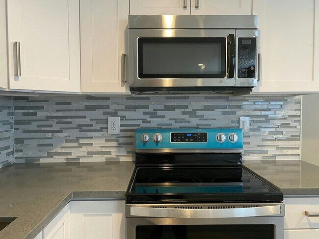 Foto del edificio - 7132 47th Ave SW