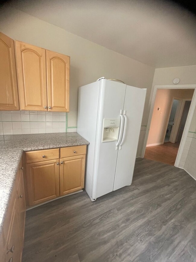 Foto del edificio - Bright and Cheery Home for Rent - Dog Frie...