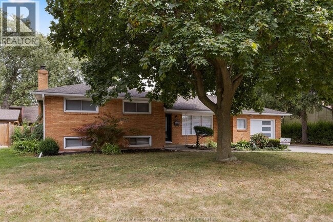 Building Photo - 4020 Kennedy Dr E