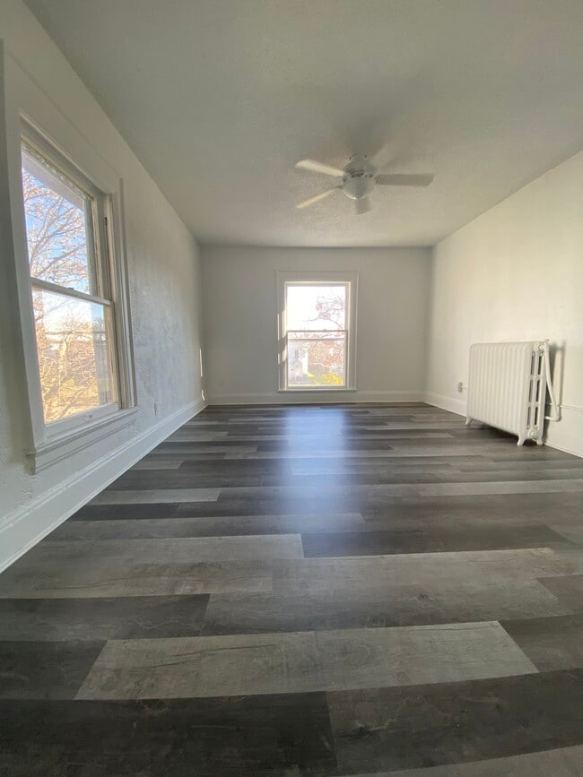 Foto del edificio - 1608 B Ave NE