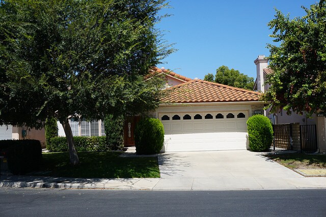 Foto del edificio - Beautiful 3 Bedroom 2 Bathroom Newbury Park Home! Ready for Move In!