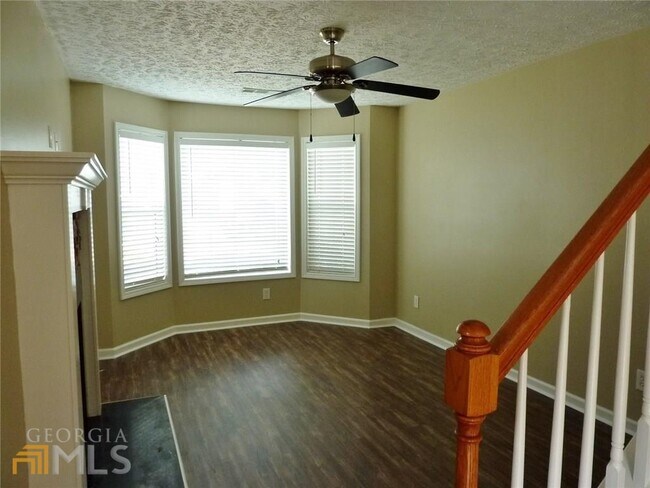 Foto del edificio - 203 Chelsea Ct
