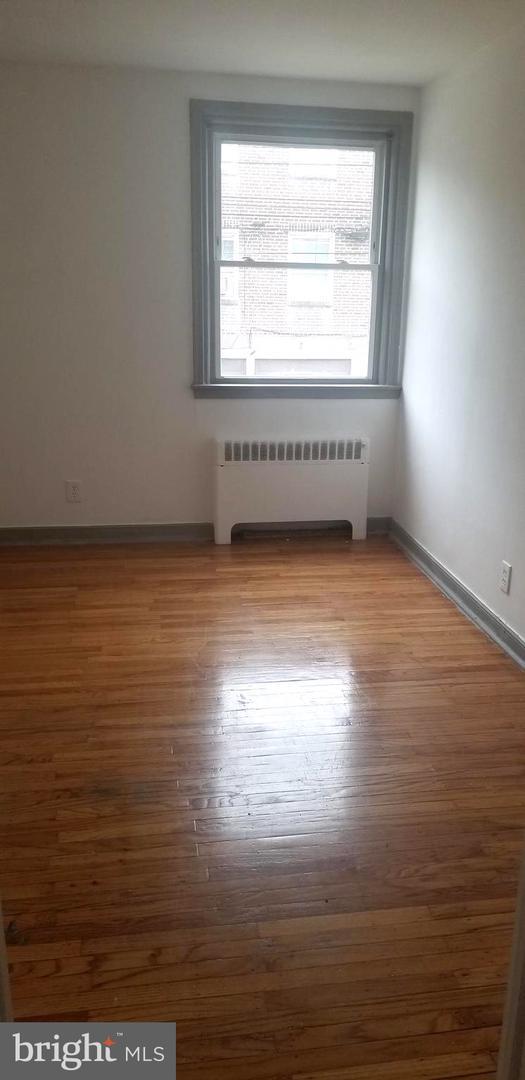 Foto del edificio - 1026 Longshore Ave