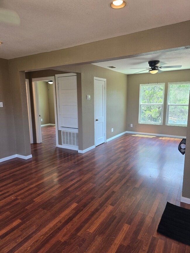 Photo - 29C Dodge Rd (Boerne, TX) House