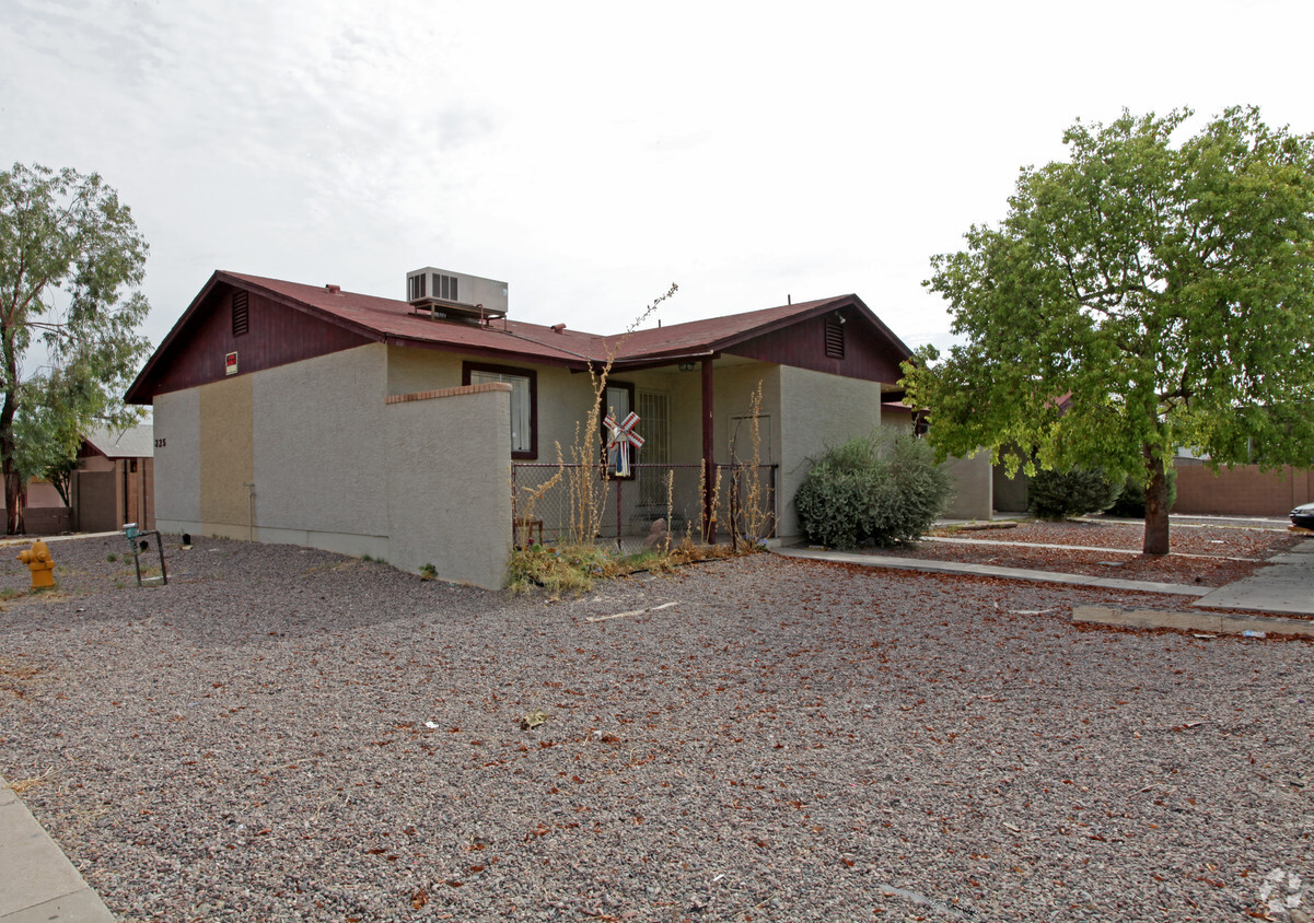 Building Photo - 325 N Nevada St