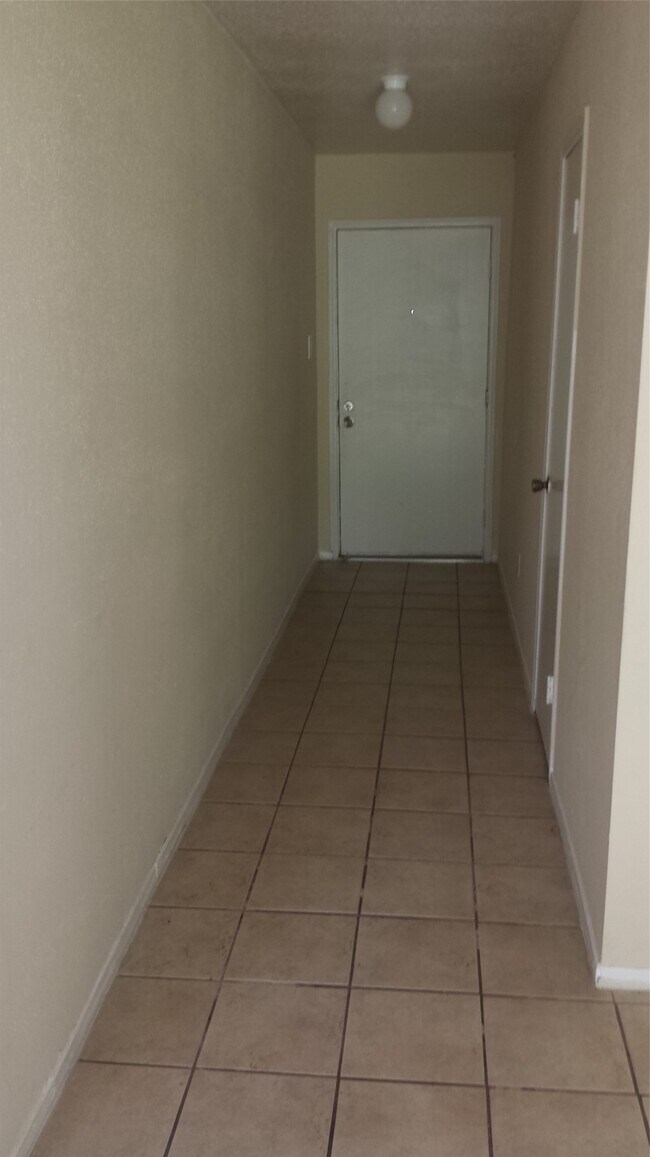 Foto del edificio - 11830 Mosscrest Dr